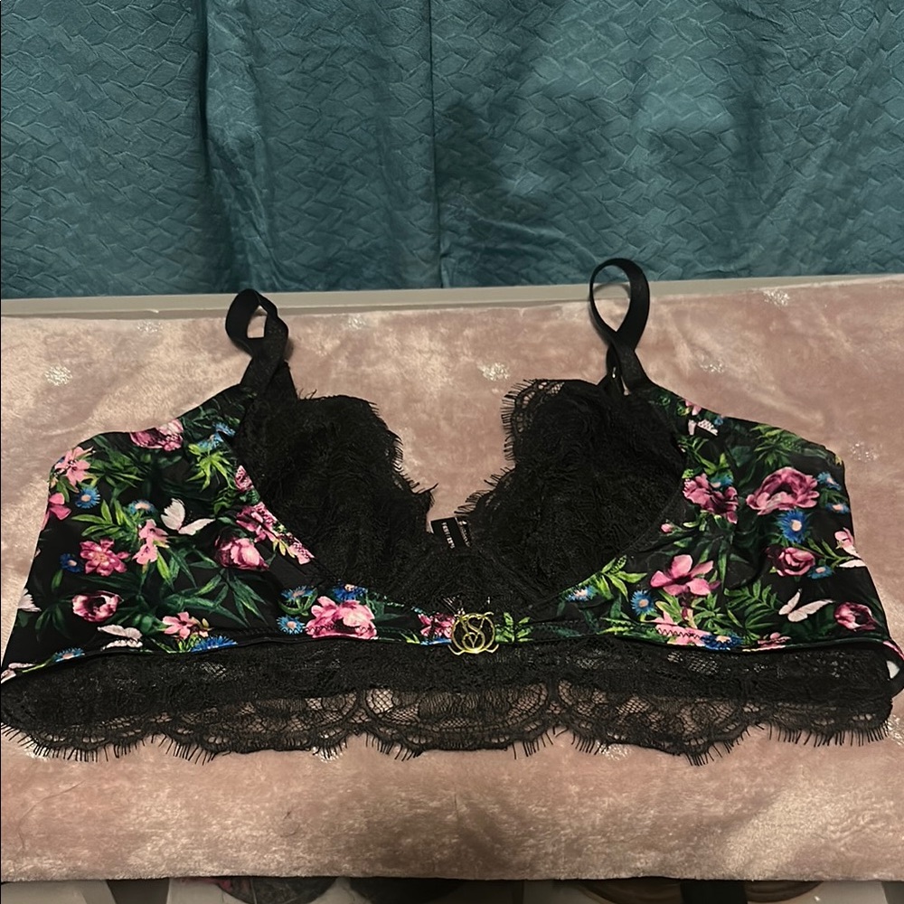 Victoria’s Secret So Obsessed low cut underwire Demi Floral Lace Bralette